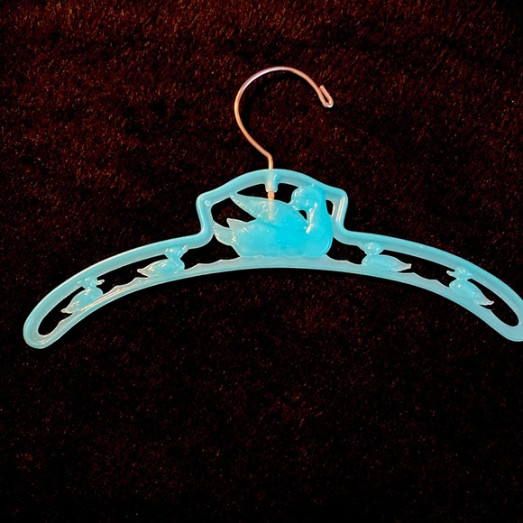 Henry Hanger & Co., Vintage Rainbow hangers - Picture 2 of 12